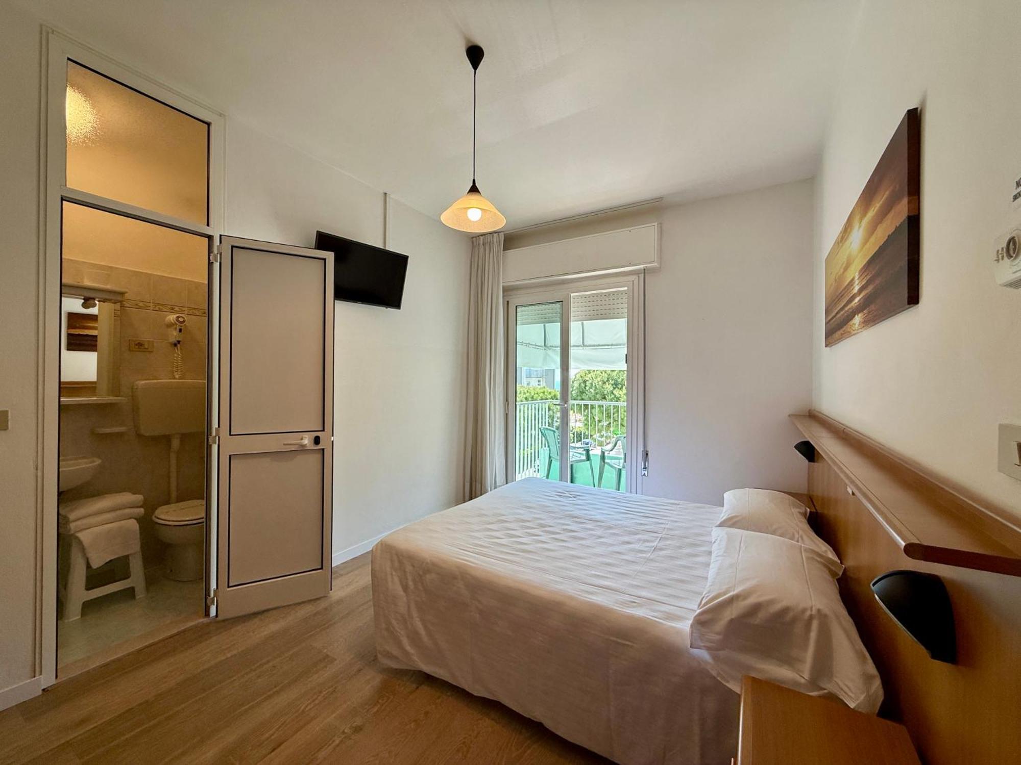 Hotel Palme Park & Beach Included ลิโดดิเยโซโล ภายนอก รูปภาพ